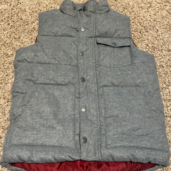 Old Navy boys puffer best - Picture 1 of 4